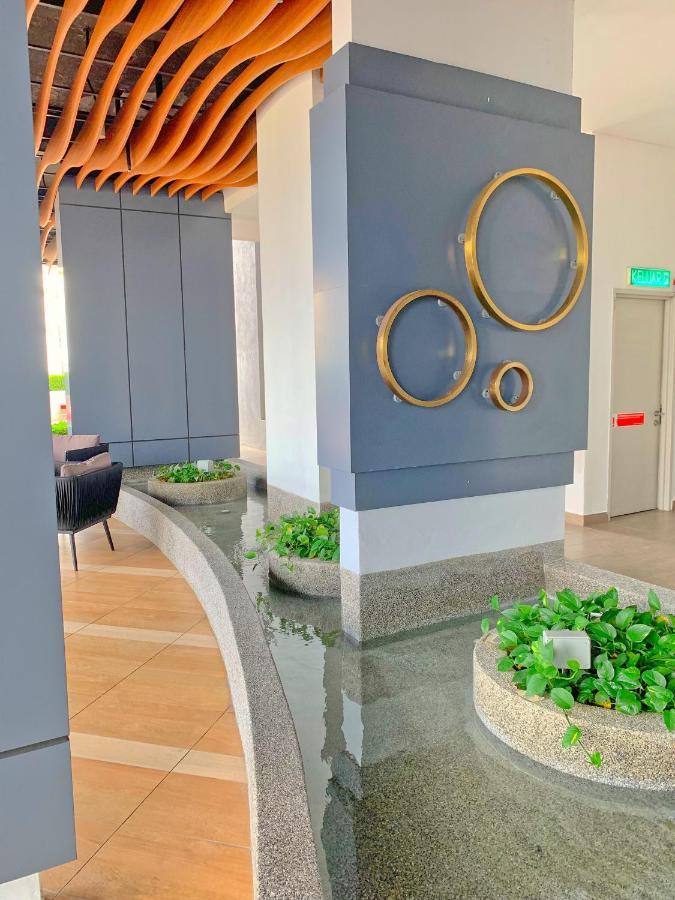 Netflix Two Bedroom Troika Kota Bharu Homestay 182 Экстерьер фото
